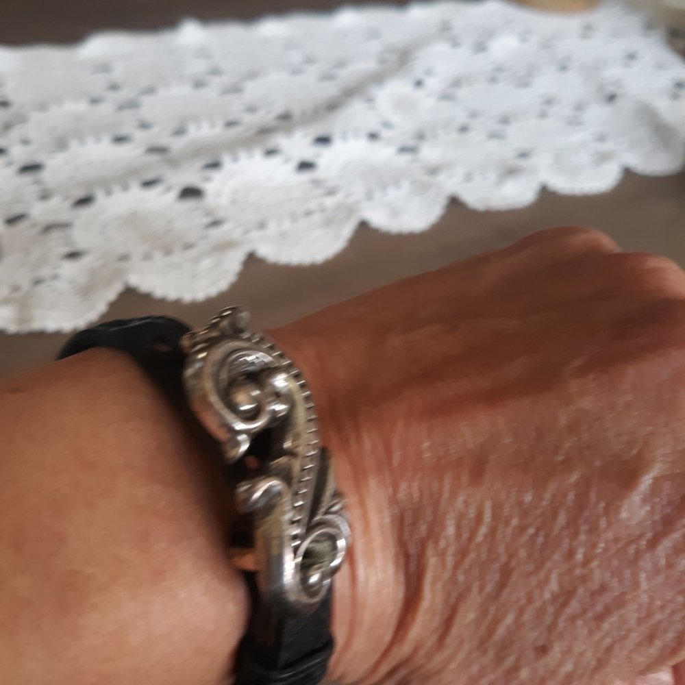 Metal scroll Leather strap bracelet